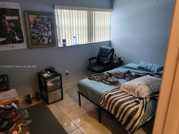 11472 SW 4th St, Sweetwater FL 33174