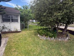 11472 SW 4th St, Sweetwater FL 33174