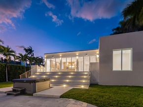 1090 NE 84th St, Miami FL 33138
