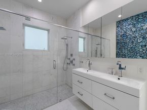 1090 NE 84th St, Miami FL 33138