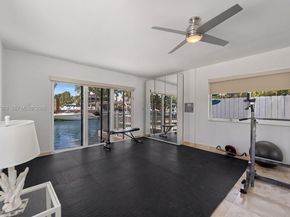 1090 NE 84th St, Miami FL 33138