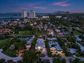 1090 NE 84th St, Miami FL 33138
