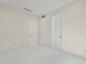 1090 NE 84th St, Miami FL 33138
