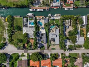 1090 NE 84th St, Miami FL 33138