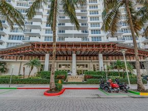 100 Lincoln Rd 323, Miami Beach FL 33139
