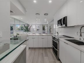 100 Lincoln Rd 323, Miami Beach FL 33139