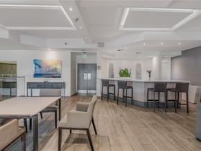 100 Lincoln Rd 323, Miami Beach FL 33139