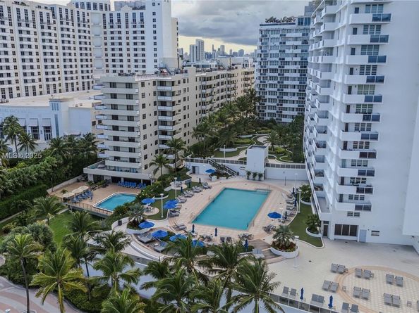 100 Lincoln Rd 323, Miami Beach FL 33139