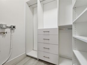 100 Lincoln Rd 323, Miami Beach FL 33139