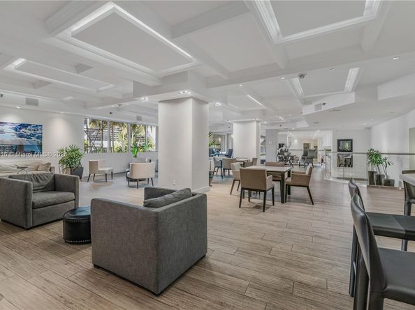 100 Lincoln Rd 323, Miami Beach FL 33139