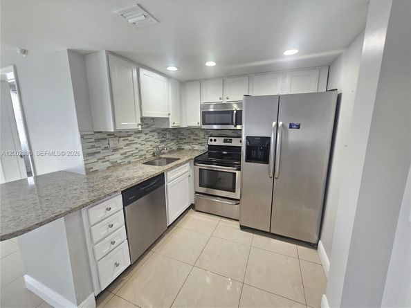 734 Executive Center Dr 12, West Palm Beach FL 33401