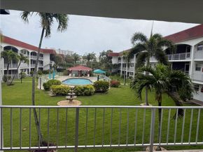 580 Egret Dr 212, Hallandale Beach FL 33009