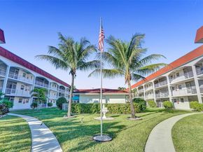 580 Egret Dr 212, Hallandale Beach FL 33009