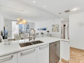 901 Brickell Key Blvd 1409, Miami FL 33131