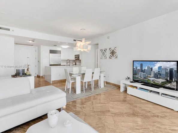 901 Brickell Key Blvd 1409, Miami FL 33131