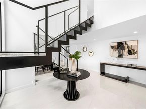 6832 Sunrise Ct, Coral Gables FL 33133