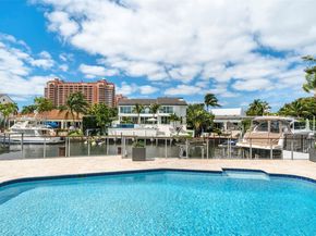 6832 Sunrise Ct, Coral Gables FL 33133