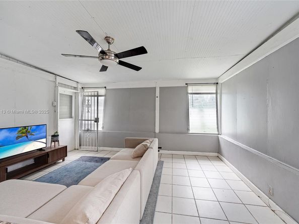 125 NW 121st St, North Miami FL 33168