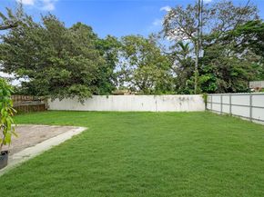 125 NW 121st St, North Miami FL 33168