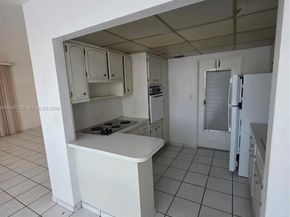 8001 Byron Ave 3C, Miami Beach FL 33141