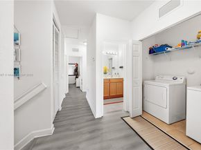 16958 SW 92nd St 16958, Miami FL 33196