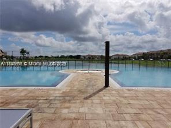16958 SW 92nd St 16958, Miami FL 33196