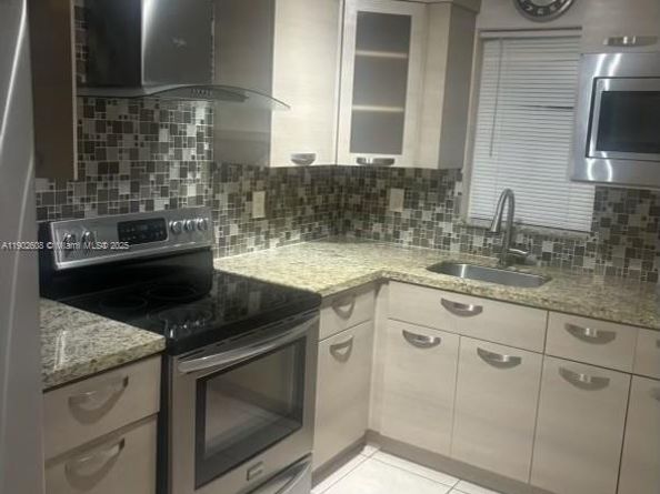 1550 SW 86th Ct, Miami FL 33144