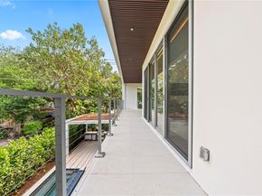 4125 NW 5th Ave, Miami FL 33127