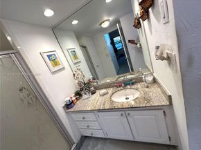 10101 E Bay Harbor Dr 509, Bay Harbor Islands FL 33154