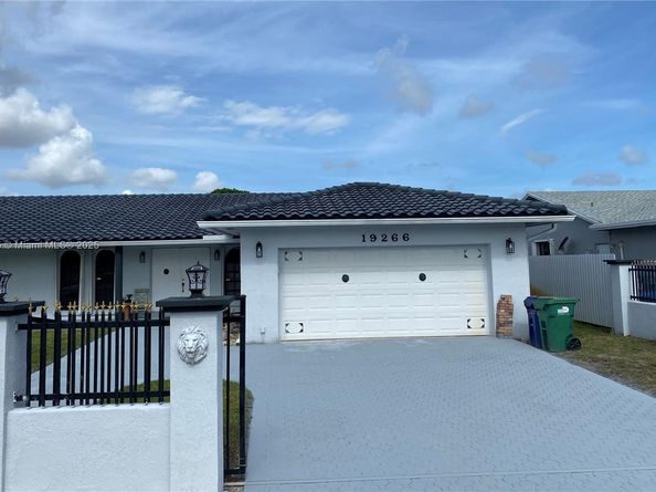 19266 NW 18th Ave, Miami Gardens FL 33056
