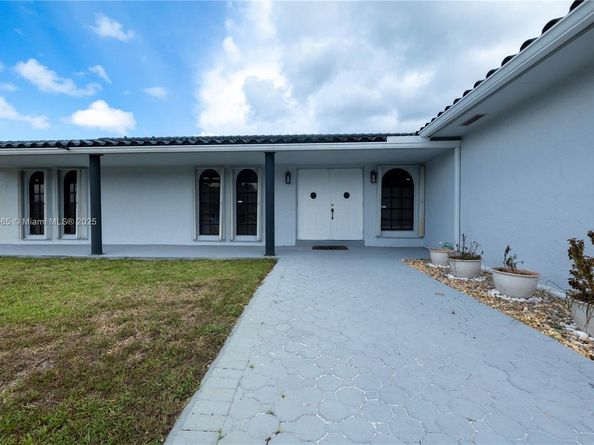 19266 NW 18th Ave, Miami Gardens FL 33056