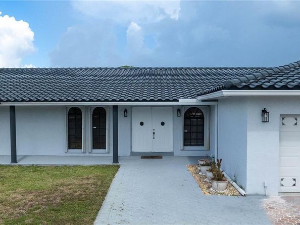 19266 NW 18th Ave, Miami Gardens FL 33056