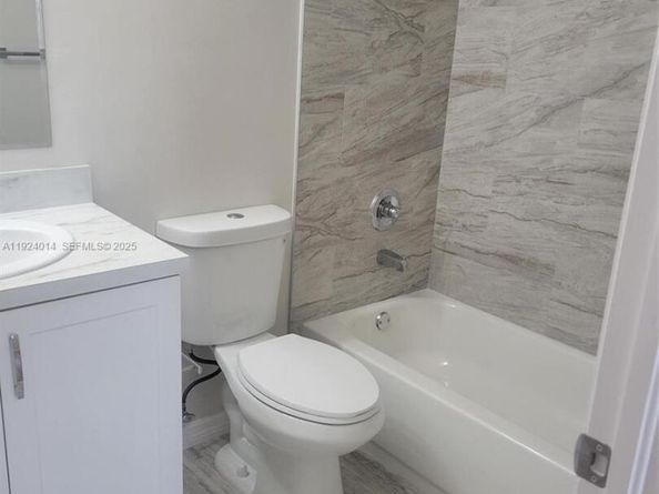 15750 SW 92nd Ave 29C, Palmetto Bay FL 33157