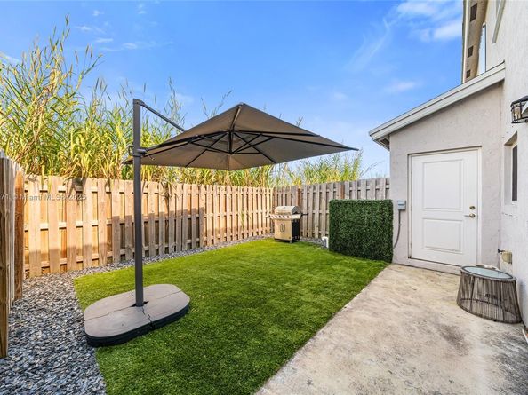 1246 NW 4th Ln, Florida City FL 33034