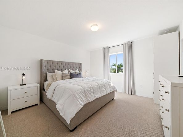 1246 NW 4th Ln, Florida City FL 33034