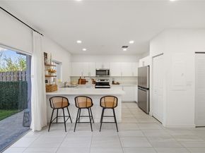 1246 NW 4th Ln, Florida City FL 33034