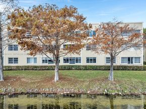 7406 N Devon Dr 108, Tamarac FL 33321