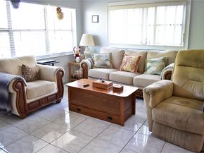 9141 Sunrise Lakes Blvd 201, Sunrise FL 33322