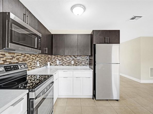 1777 NW 34th Ave, Lauderhill FL 33311