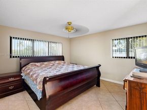 20741 NE 4th Ct 207, Miami FL 33179