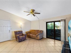20741 NE 4th Ct 207, Miami FL 33179