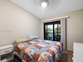 20741 NE 4th Ct 207, Miami FL 33179