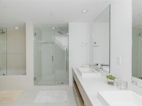 1300 S Miami Ave 2210, Miami FL 33130