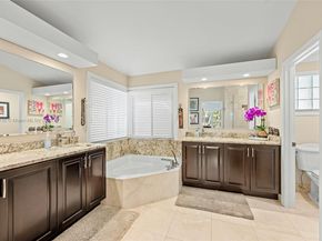985 Spoonbill Cir, Weston FL 33326