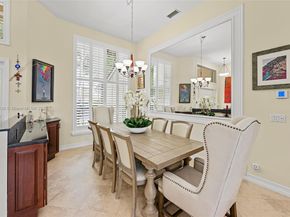985 Spoonbill Cir, Weston FL 33326