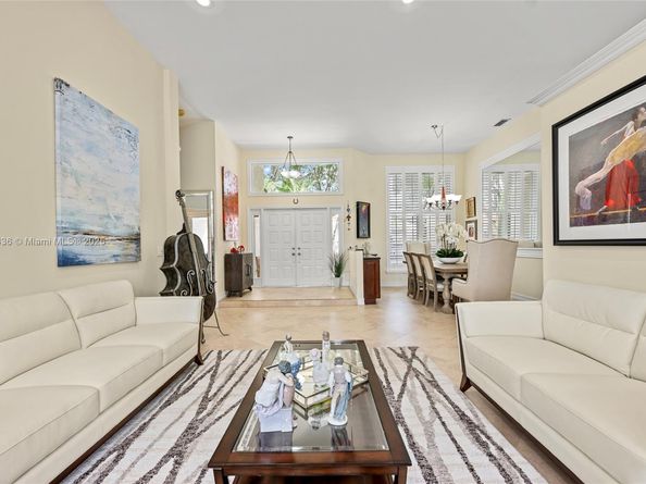 985 Spoonbill Cir, Weston FL 33326