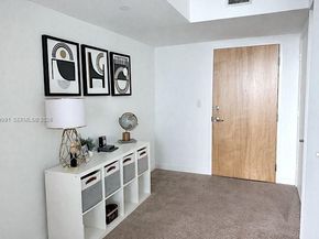 350 S Miami Ave 2215, Miami FL 33130