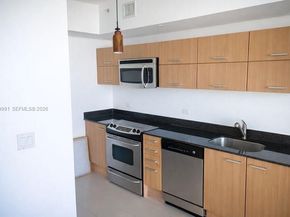 350 S Miami Ave 2215, Miami FL 33130