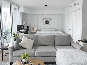 350 S Miami Ave 2215, Miami FL 33130