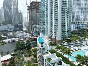 350 S Miami Ave 2215, Miami FL 33130